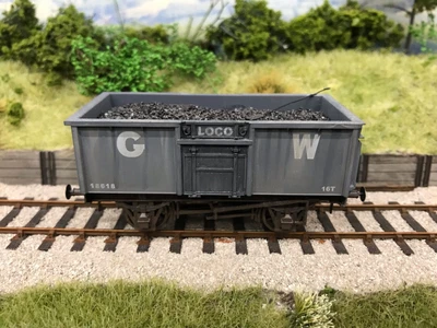 £19 • Buy Dapol 4F-030-100 GWR Loco Coal Wagon - Professionally Weathered & Real Coal Load