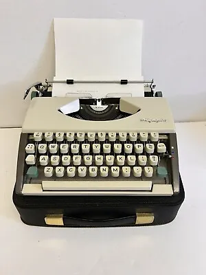 Vintage 60’s Olympia De Luxe Portable Typewriter & Carry Case • £75