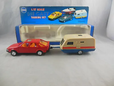 Kees D7/708 SAAb 9000i In Red With Caravan In Blue & Cream  1:37 Scale • $30.50