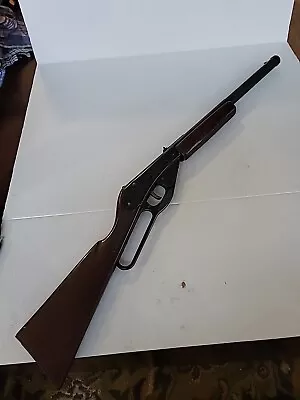 VINTAGE DAISY SCOUT MODEL 75 BB GUN  Untested.  • $50