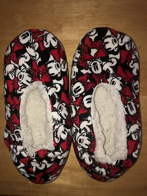 Disney Minnie Mouse Slippers Womens Sise Small Shoe Size 4/5 Youth • $5.98