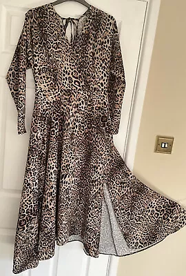 £10 • Buy Worn Once ASOS  Stunning Asymmetric Hem Animal Print Dress Size UK 8