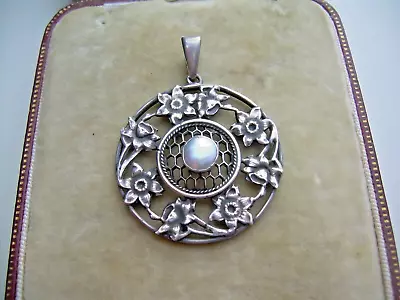 Antique Edwardian Silver Blister Pearl Pendant. • £12.99