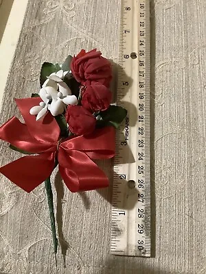 24-152🌟Vintage 1960s Millinery Handmade Silk Floral Corsage Red White • $6.95