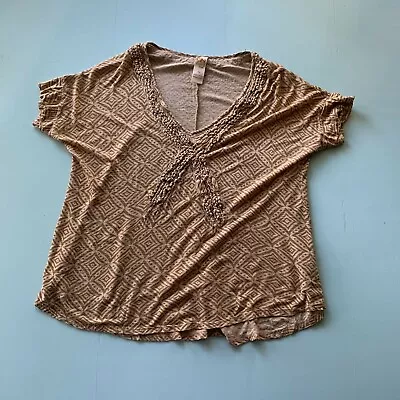 Anthropologie  Women's C. Keer Ikat V Neck Top Tan Medium • $17