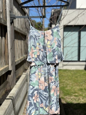 $20 • Buy Mng Dress