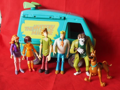 £2.99 • Buy Used Scoop Doo Mystery Machine  Trap Time  Van +6 Figures