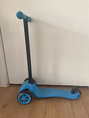 3 Wheel Kids Scooter Child Kick Blue In Very Good Condition • £12.95