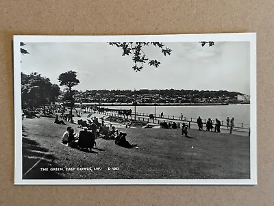 New Old Stock 1950s Vintage Postcard Of The Green East Cowes Isle Of Wight  • £2.50
