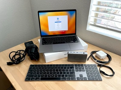 $1025 • Buy Apple MacBook Air M1 16GB, 1TB SSD, 8-Core GPU, Space Gray + Apple Care + Extras