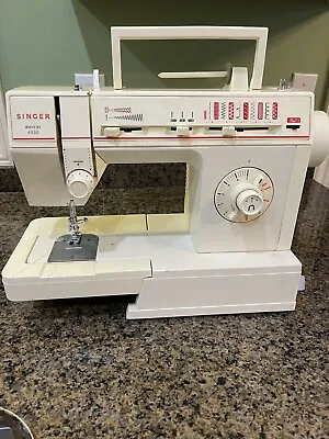 Singer Sewing Machine Merritt 4530. Great Shape But No Power Cord • $50