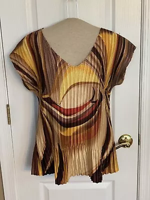 Milano Size XL Brown Pleated Abstract Artsy Blouse Top Stretch Short Sleeves • $7.99