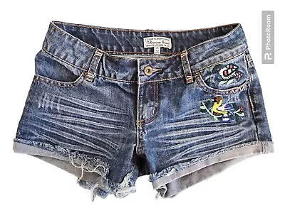 Love H 81 Shorts Womens Jean Embroidered Bird Sz 25 Cut Offs Cuffed Eighty One • $19.99