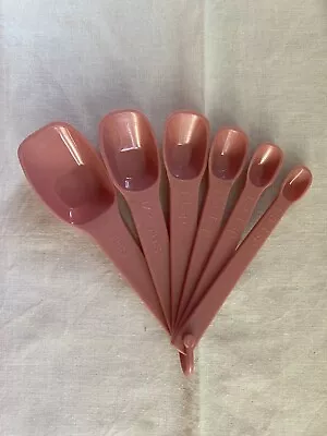 Vintage Measuring Spoons Dusty Rose Mauve D Ring Set Of 6 2236 • $14.99