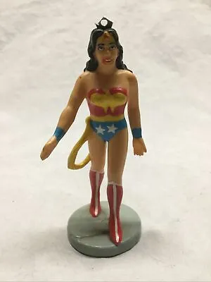 Vintage 1988 DC Comics Presents Wonder Woman 3.25  Plastic PVC Figure On Base  • $12.02