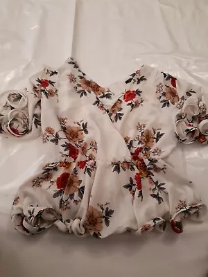 $26.84 • Buy Zaful Ladies Blouse. Floral.  Spiral Arms And Hem. Size 5XLarge