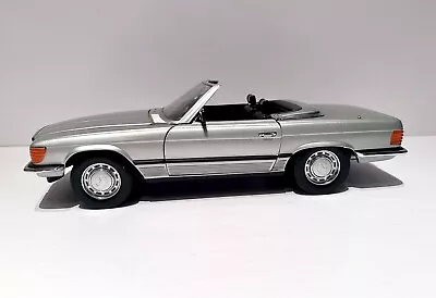 Chrono Mercedes Benz 350 SL Silver 1:18 Scale Diecast Model Car READ DESC. • $39.95