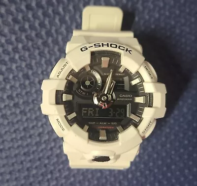 CASIO G-SHOCK GA-700 5522 White W Black Face Quartz Digital Analog Watch • $67