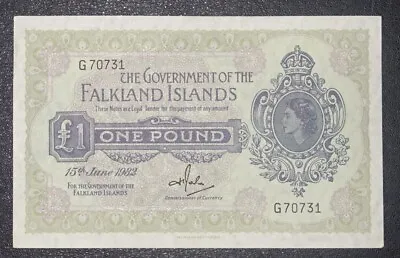 1982 UNC / AUNC June £1 Falkland Islands -{ G70731 }- P-8e Blue • £84.99