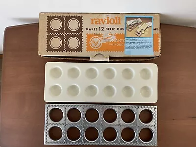 Vintage Vitantonio 12 Ravioli Maker Model 512 W/ Box Made In USA • $14.99