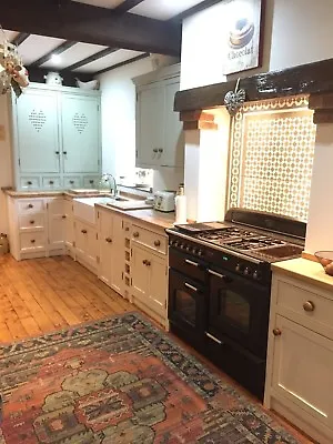 Sara's Solid Pine Handpainted Handmade Bespoke Designed Freestanding Kitchen. • £6580