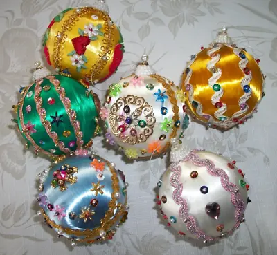 Vintage 6 Handmade Christmas Ornaments - Pushpin Beads Sequins Filigree Jewels • $25.94