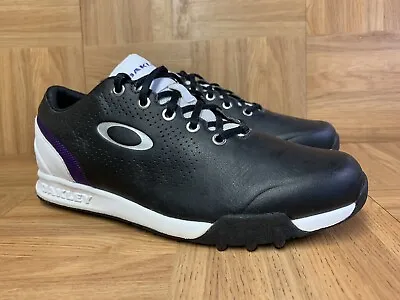 RARE🔥 Oakley Spikeless Golf Shoes SAMPLE Black Purple White Leather Shoes 7.5 • $120