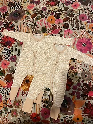 2x Bonds Wondersuits 0-3 Months 000 • $20