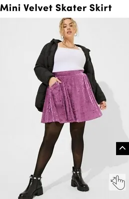 Torrid Holiday Velvet Pholx  Color (Burgandy) Skater Skirt Size 1  With Pockets • $20