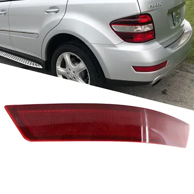 Left Side Rear Bumper Reflector For Mercedes ML-Class ML320 ML350 ML550 08-2011 • $18.04