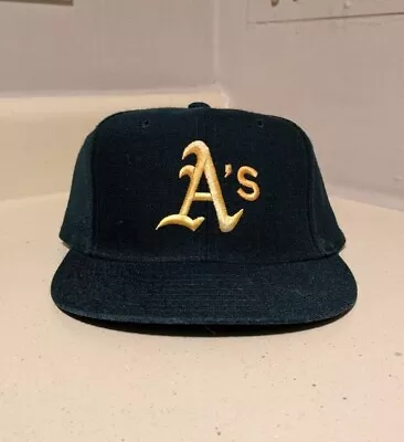 Vintage Oakland Athletics New Era 5950 Fitted Hat 7 1/4 Wool Made In USA 90s • $34.99