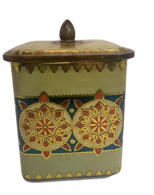 Vintage Cookie Biscuit Tin • $24