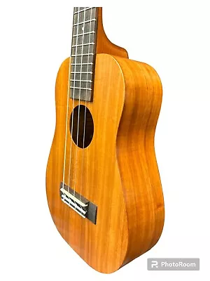 Kamaka Bell Shape Ukulele • $1875