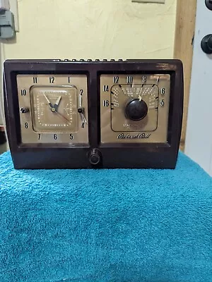 Vintage Packard Bell Model 532 Clock/Radio  • $55