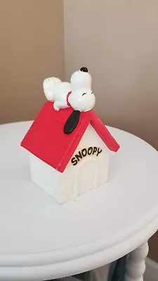 Vintage Peanuts Snoopy Dog House Coin Bank 1970 Made In Japan 7 Inches Tall • $5