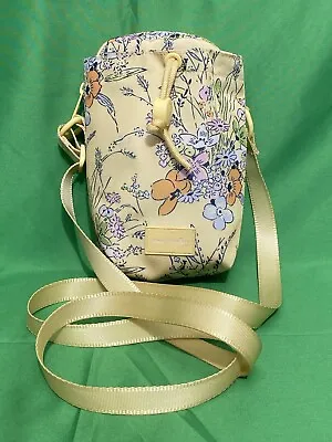 Vera Bradley Women's Water Bottle Crossbody Bag Pouch Small Yellow Blue Floral • $54.88