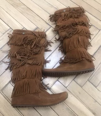 Minnetonka 5 Layer Fringe Moccasin Boots Womens 8US Brown Suede Leather 1658 A21 • £25