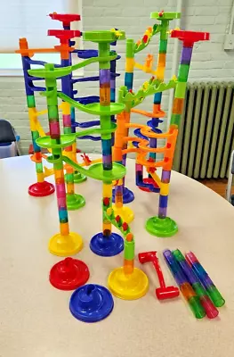 Discovery Toys Marble Run 124 Pieces + Marbles • $45
