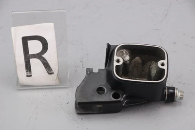 $80.22 • Buy 2002 Harley Road King 11/16  Dual Front Brake Master Cylinder 41700737