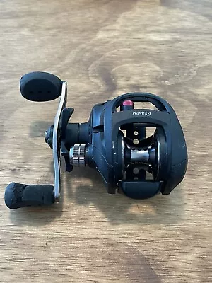 Quantum Smoke 100 PT SL101 HPTA Left-Hand Baitcasting Reel • $75