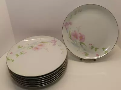 Mikasas Couture Fine China  Pretty Bouquet  Dinner Plates (8) • $56