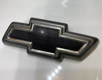 $12 • Buy VINTAGE CHEVY FRONT GRILLE CIRCA 90'S EMBLEM DECAL 10254988 Lot#2