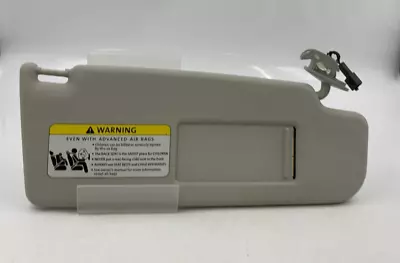 2007 Volkswagen New Beetle Hatchback Passenger Sun Visor Sunvisor Gray E01B35064 • $41.24