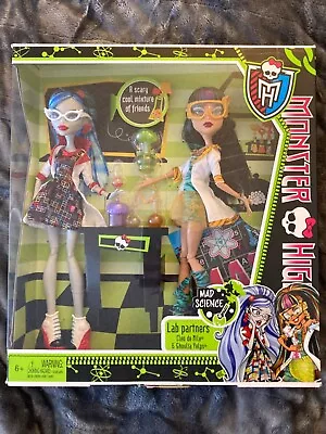 Monster High Mad Science Lab Partners Doll Set - Ghoulia Yelps And Cleo De Nile • $150