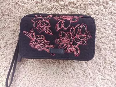 New Vera Bradley Iconic RFID Wristlet Purse Wallet Classic Navy NWOT 3 Sections • $21.99