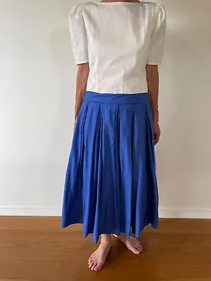 Vintage Ladies Weiss Dress - White/Blue - Size 8 • $9.99