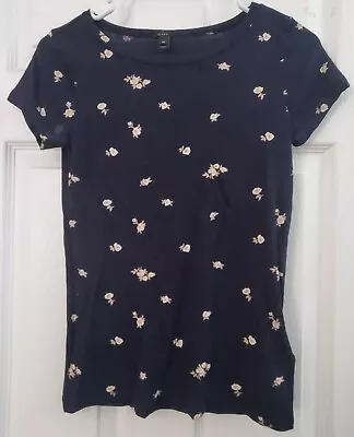 Women's T-Shirt: J CREW Black W/flowers XS • $15