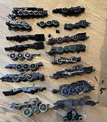 £45 • Buy Hornby 00 Gauge (Lot 2) - Job Lot Of Loco Parts For Spares/repair. Chassis' Etc