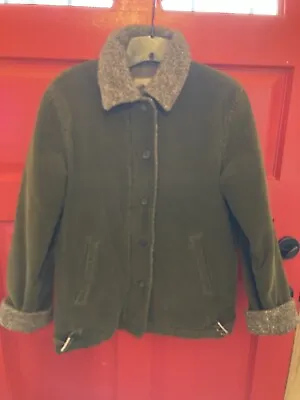Vintage Women’s J Crew Green Sherpa Lined Corduroy Jacket Size Small • $60