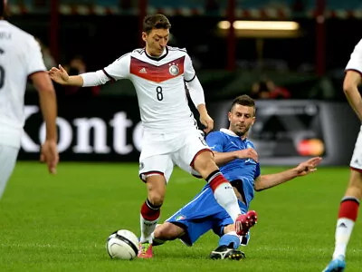 V4434 Mesut Ozil Sliding Tackle Germany Soccer Football Decor WALL POSTER PRINT • $13.95